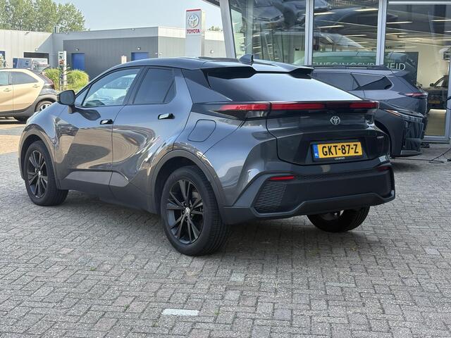 Toyota C-HR 2.0 Plug-in Hybrid 220 First Edition