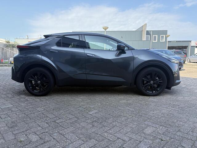 Toyota C-HR 2.0 Plug-in Hybrid 220 First Edition