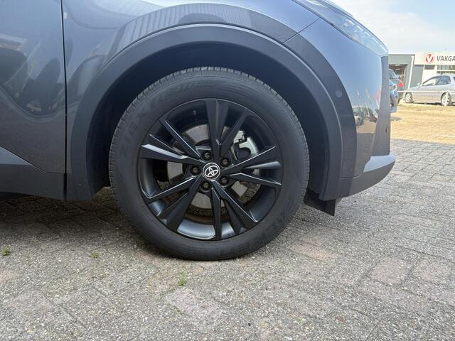 Toyota C-HR 2.0 Plug-in Hybrid 220 First Edition
