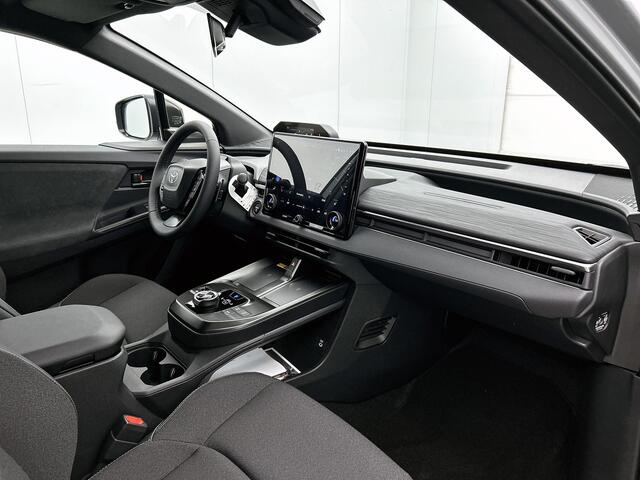 Toyota C-HR First Edition 77 kWh *EV-Deal* | Stoel en stuurwielverwarming |