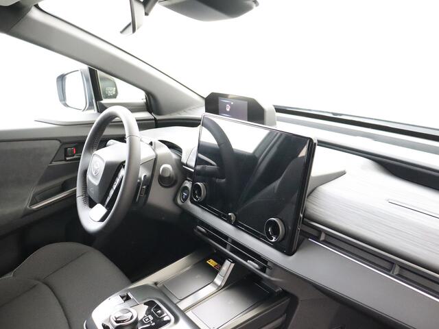 Toyota C-HR First Edition 77 kWh | BTW voertuig | 18" | dodehoek detectie | Stoel+stuurverwarming | Parkeersensoren voor+achter | Elektrische achterklep |