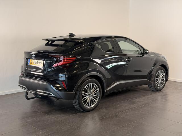 Toyota C-HR 2.0 Hybrid Executive Trekhaak | Stoel en Stuurverwarming
