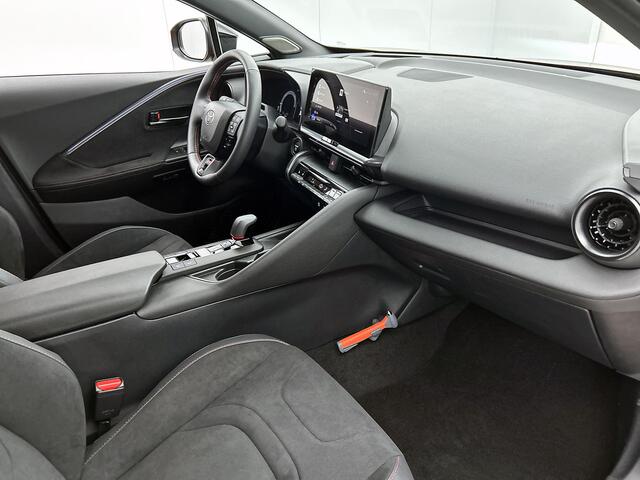 Toyota C-HR 2.0 Plug-in Hybrid 220 GR SPORT + Premium Pakket | Panoramadak | Head-Up Display | JBL | 360 Camera | Memory Seat | Dodehoek detectie | Stoel+Stuurverwarming | Elektrische achterklep |