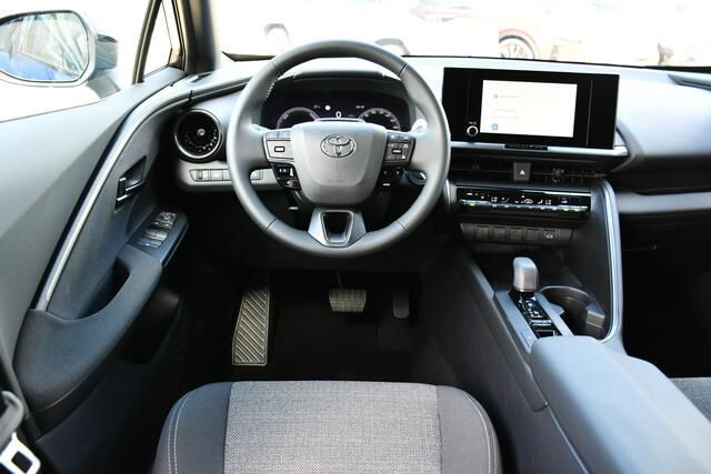 Toyota C-HR 1.8 Hybrid 140 Dynamic Automaat 140pk | Keyless entry | Cruise control adaptief | Parkeerhulpcamera achter | Nieuw |