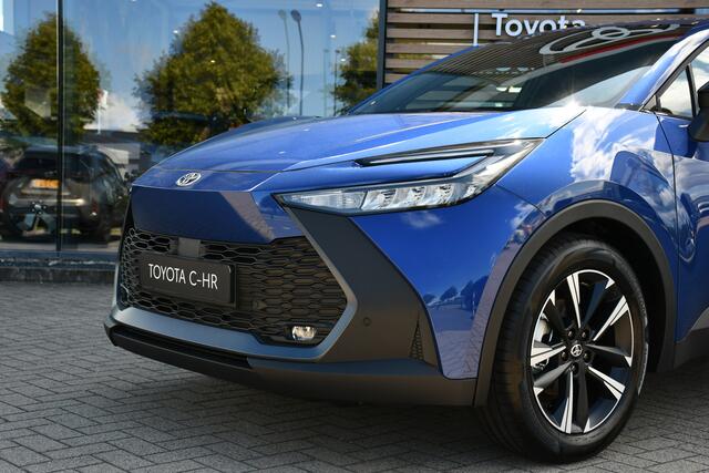 Toyota C-HR 1.8 Hybrid 140 Dynamic Automaat 140pk | Keyless entry | Cruise control adaptief | Parkeerhulpcamera achter | Nieuw |
