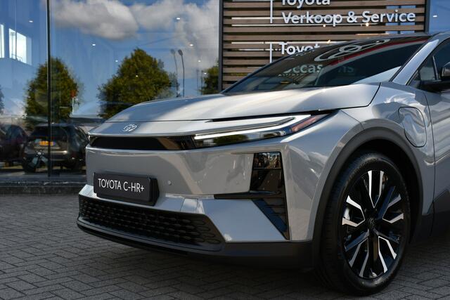 Toyota C-HR First Edition 77 kWh Automaat 224pk | Lichtmetalen velgen multi-spaaks 20" | Voorstoelen verwarmd | Achteruitrijcamera |
