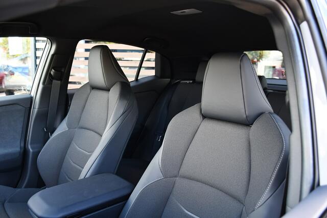 Toyota C-HR First Edition 77 kWh Automaat 224pk | Lichtmetalen velgen multi-spaaks 20" | Voorstoelen verwarmd | Achteruitrijcamera |
