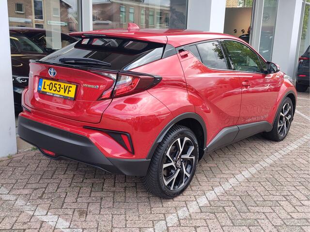 Toyota C-HR 1.8 HYBRID DYNAMIC Dodehoekdetectie | Stoelverwarming | Adaptive Cruise