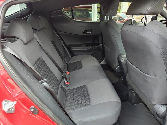 Toyota C-HR 1.8 HYBRID DYNAMIC Dodehoekdetectie | Stoelverwarming | Adaptive Cruise