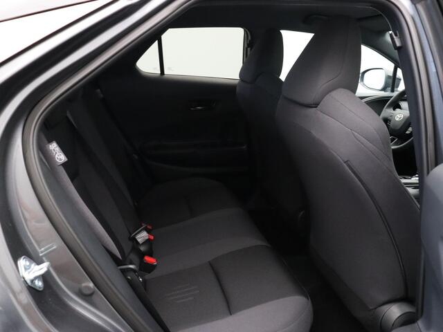 Toyota C-HR 2.0 Plug-in Hybrid 220 Dynamic | Warmtepomp | Stoelverwarming | Keyless Entry |
