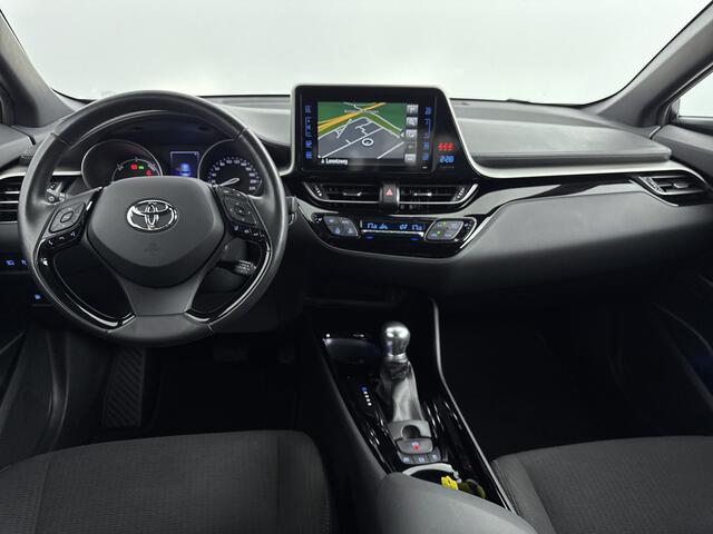 Toyota C-HR 1.8 Hybrid Style Limited | Lichtmetalen Velgen 18'' | Parkeersensoren V+A | Stoelverwarming | Navi |