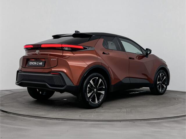 Toyota C-HR 1.8 Hybrid 140 Dynamic | Apple Carplay & Android Auto | Parkeercamera | * Korting via deal Tim