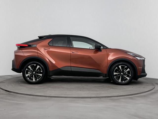 Toyota C-HR 1.8 Hybrid 140 Dynamic | Apple Carplay & Android Auto | Parkeercamera | * Korting via deal Tim