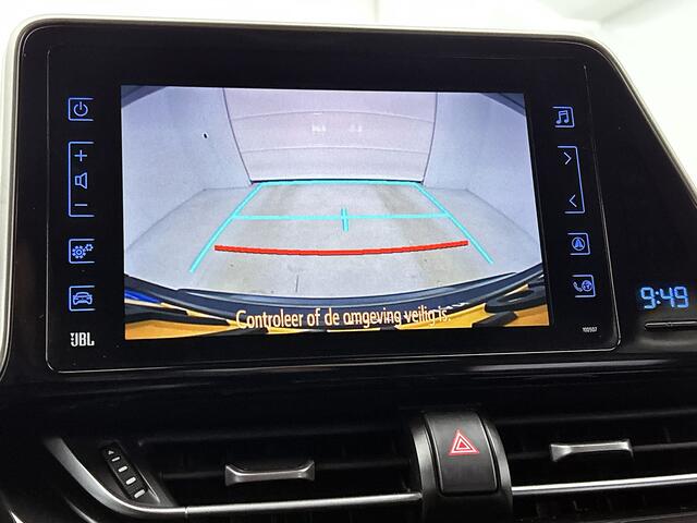 Toyota C-HR 1.8 Hybrid Executive Premium Pack | Dodehoek Detectie | Stoel+stuurverwarming | Parkeersensoren voor+achter met assistent | JBL | Cruise Control Adaptive | Navigatie | Achteruitrijcamera | Climate Control |
