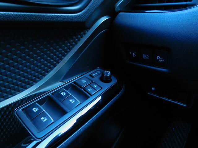 Toyota C-HR 1.8 Hybrid Black Edition TOPSTAAT! CAMERA! LEER! STOELVERW! CLIMA! CRUISE! NAVI! BLUETOOTH!