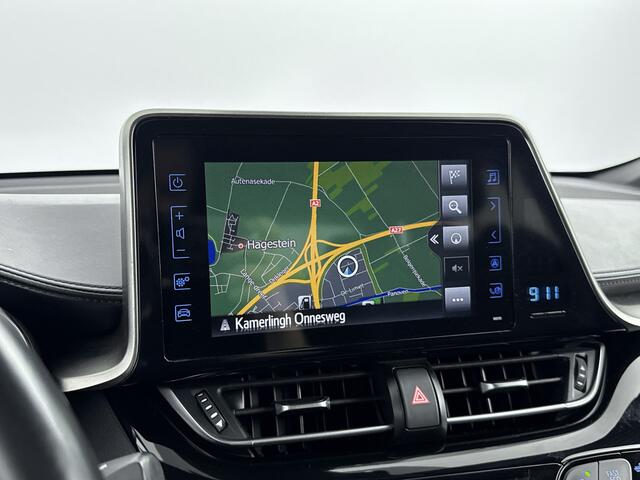 Toyota C-HR 1.8 Hybrid Style | Navigatie | Dodehoek detectie | Stoelverwarming | Climate Control | Parkeersensoren voor+achter met assistent | Cruise Control Adaptive | Achteruitrijcamera |