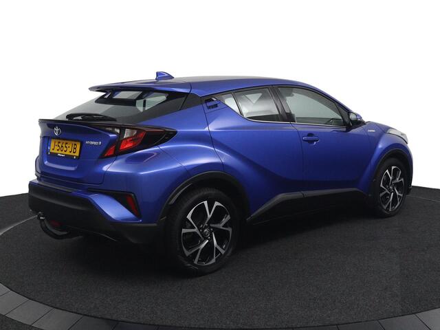 Toyota C-HR 1.8 Hybrid Dynamic | Trekhaak | Navigatie | Keyless Entry | Parkeersensoren |