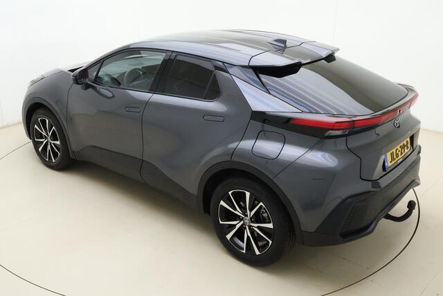 Toyota C-HR 2.0 Plug-in Hybrid 220 Dynamic Automaat | Trekhaak | Navigatie | Stoel-Stuurverwarming | Cruise Control Adaptief | Camera | Dodehoek detectie | Keyless Entry - Start