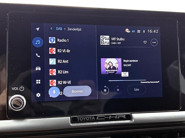 Toyota C-HR 2.0 Plug-in Hybrid 220 Dynamic | BTW Voertuig | Dodehoek detectie | Stoel+stuurverwarming | Parkeersensoren voor+achter | Navigatie | Apple CarPlay/Android Auto | Cruise Control Adaptive |