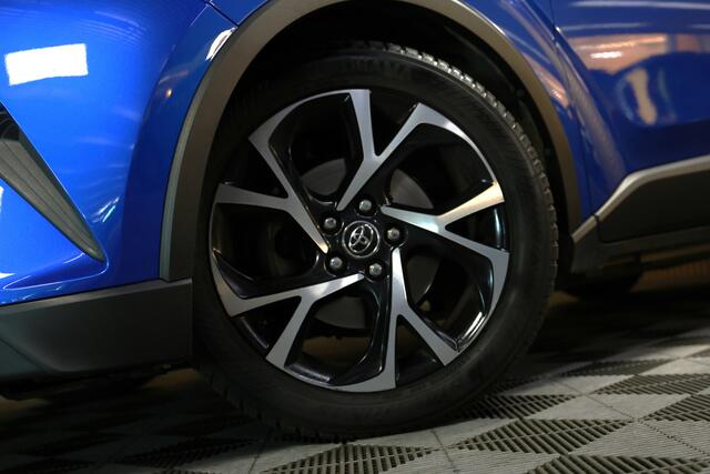 Toyota C-HR 1.8 Hybrid Business Ultimate NAVI CRUISE LANE CLIMA CAMERA STOEL VW KEYLSS START