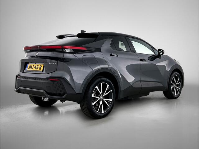 Toyota C-HR 2.0 Plug-in Hybrid 220 First Edition | Full LED verlichting | Stoel+stuurverwarming | dodehoek detectie | Elektrische achterklep | Parkeersensoren voor+achter | Draadloze telefoonlader | Groot Multimediascherm |