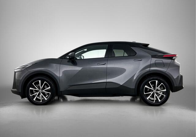 Toyota C-HR 2.0 Plug-in Hybrid 220 First Edition | Full LED verlichting | Stoel+stuurverwarming | dodehoek detectie | Elektrische achterklep | Parkeersensoren voor+achter | Draadloze telefoonlader | Groot Multimediascherm |