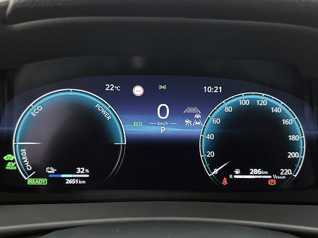 Toyota C-HR 2.0 Plug-in Hybrid 220 First Edition | Full LED verlichting | Stoel+stuurverwarming | dodehoek detectie | Elektrische achterklep | Parkeersensoren voor+achter | Draadloze telefoonlader | Groot Multimediascherm |