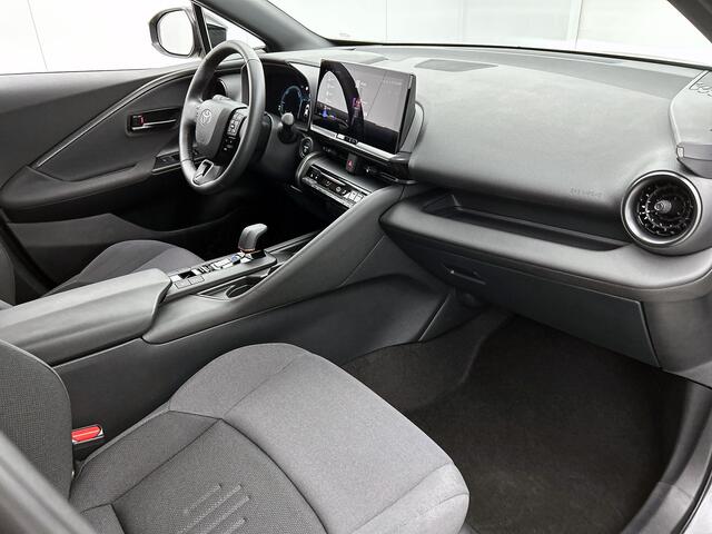 Toyota C-HR 2.0 Plug-in Hybrid 220 First Edition | Full LED verlichting | Stoel+stuurverwarming | dodehoek detectie | Elektrische achterklep | Parkeersensoren voor+achter | Draadloze telefoonlader | Groot Multimediascherm |