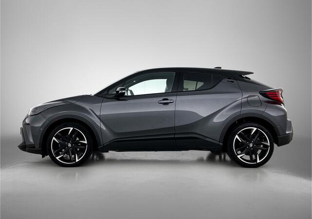 Toyota C-HR 2.0 Hybrid GR-Sport | JBL | Dodehoek detectie | Elektrisch verstelbare bestuurdersstoel | Parkeersensoren voor+achter met assistent | Full LED Adaptive | Navigatie | Apple CarPlay/Android Auto | Cruise Control A