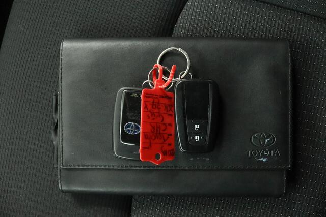 Toyota C-HR 1.8 Hybrid Dynamic | Keyless Entry | Navigatie | Stoelverwarming | Achteruitrijcamera |