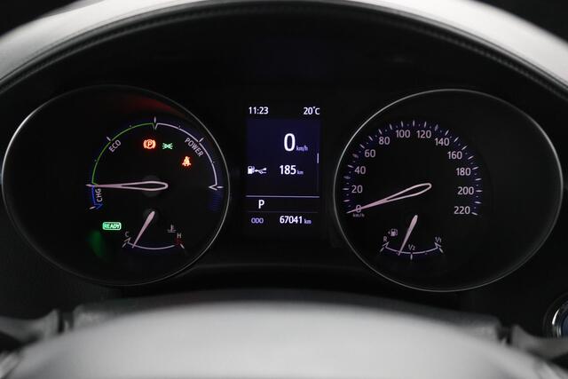 Toyota C-HR 1.8 Hybrid Dynamic Plus | Parkeersensoren V+A | Stoel & Stuurverwarming | Parkeercamera | Automatisch inparkeren | Trekhaak |
