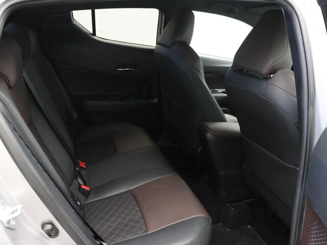 Toyota C-HR 1.8 Hybrid Executive | Stoelverwarming | Achteruitrijcamera | JBL Audio |