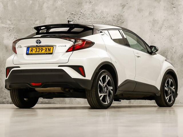 Toyota C-HR 1.8 Hybrid Sport Automaat (GROOT NAVI, CLIMATE, CAMERA, STOELVERWARMING, SPORTSTOELEN, ADAPTIVE CRUISE, GETINT GLAS, KEYLESS, NIEUWSTAAT)