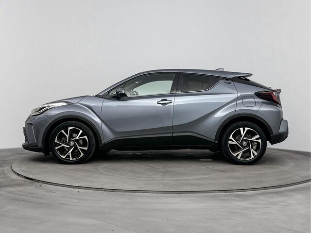 Toyota C-HR 1.8 Hybrid Dynamic + | Dealer onderhouden | Stoel+stuurverwarming | Navigatie | Apple CarPlay/Android Auto | Cruise Control Adaptive | Climate Control |