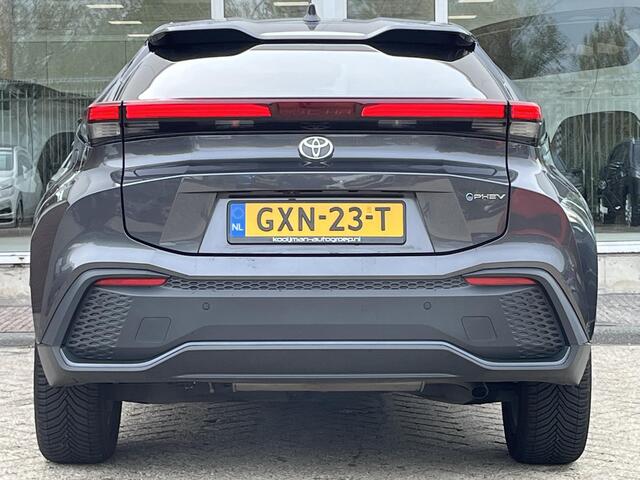 Toyota C-HR 2.0 Plug-in Hybrid 220 First Edition l 360 camera l elektrische achterklep l stoel / stuur-verwarming l nette en complete auto!