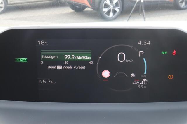 Toyota C-HR Executive AWD 77 kWh | Stoel/Stuur Verwarming | Matrix Led Lampen | 360 Camera