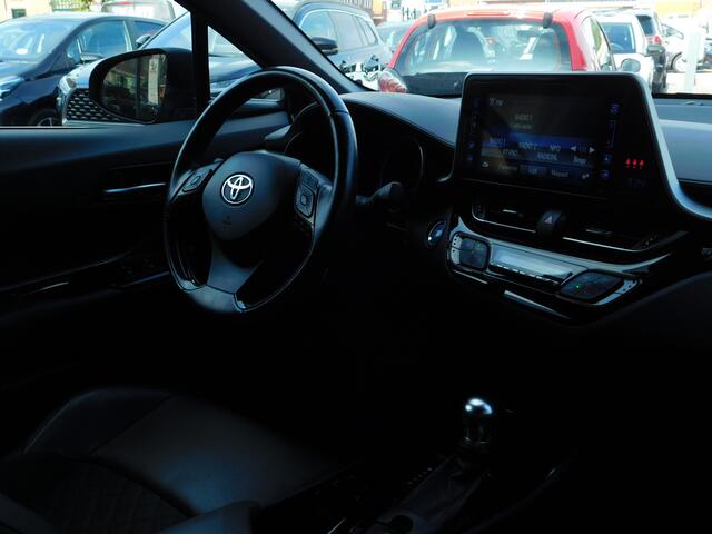 Toyota C-HR 1.8 Hybrid Executive LED | Trekhaak