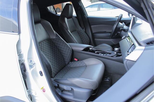 Toyota C-HR 1.8 Hybrid Executive |trekhaak|dealer onderhouden|navigatie|stoelverwarming|