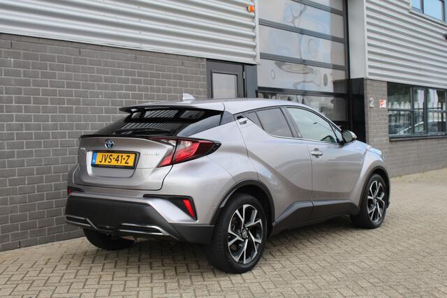 Toyota C-HR 2.0 Hybrid Style / Carplay / Stoel/stuurverwarming / Keyless
