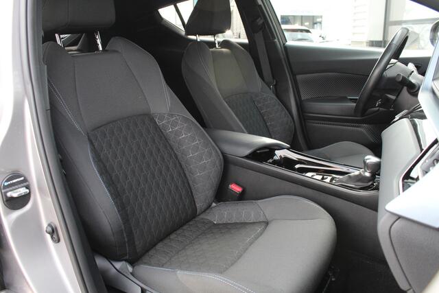 Toyota C-HR 2.0 Hybrid Style / Carplay / Stoel/stuurverwarming / Keyless