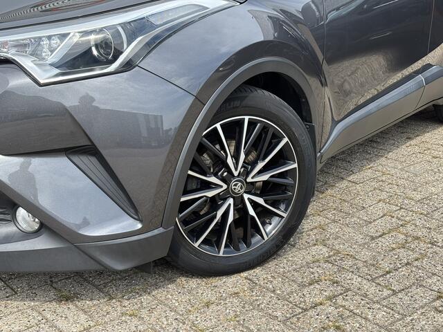 Toyota C-HR 1.8 Hybrid Dynamic / NL auto / Trekhaak Afneembaar / Camera / Navi / Stoelverwarming /