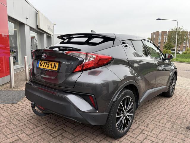 Toyota C-HR 1.8 Hybrid Style | Parkeersensoren voor/ achter | Stoelverwarming