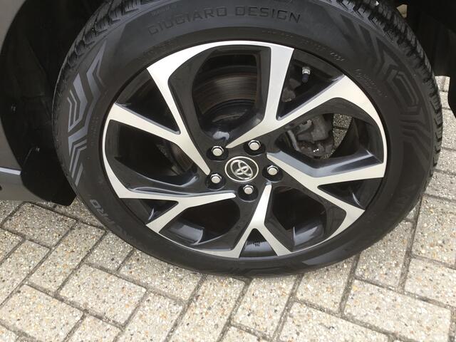 Toyota C-HR 1.8 Hybrid Dynamic Sport