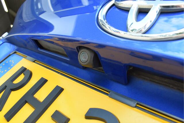 Toyota C-HR 1.2 Dynamic | NL-Auto | Adaptive Cruise | Camera | Navi
