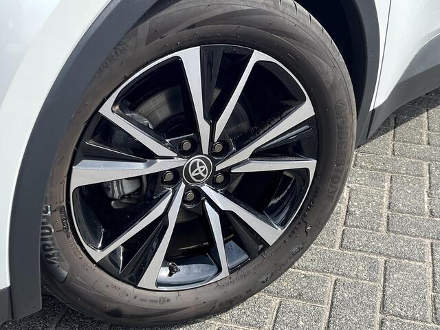 Toyota C-HR 1.8 Hybrid 140 First Edition Bi-Tone