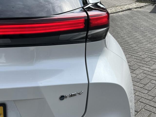Toyota C-HR 1.8 Hybrid 140 First Edition Bi-Tone