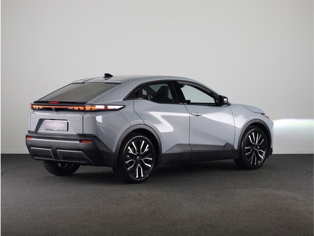 Toyota C-HR First Edition 77 kWh *EV-Deal* | DEMO & DIRECT LEVERBAAR | Ruim 600 KM Bereik | 10 Jaar Garantie | DEMO Bryan