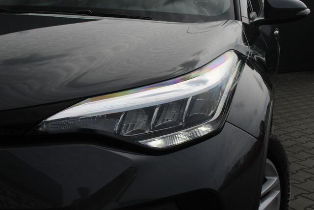 Toyota C-HR 1.8 Hybrid Active | Incl. 12 maanden garantie | Cruise control | Achteruitrijcamera | Climate control | Bluetooth | Lichtmetalen velgen | Airco | Navigatie | Lane assist