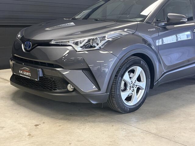 Toyota C-HR 1.8 Hybrid