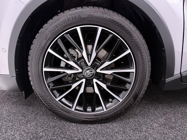Toyota C-HR 1.8 Hybrid Executive | Navigatie | JBL | PDC |
